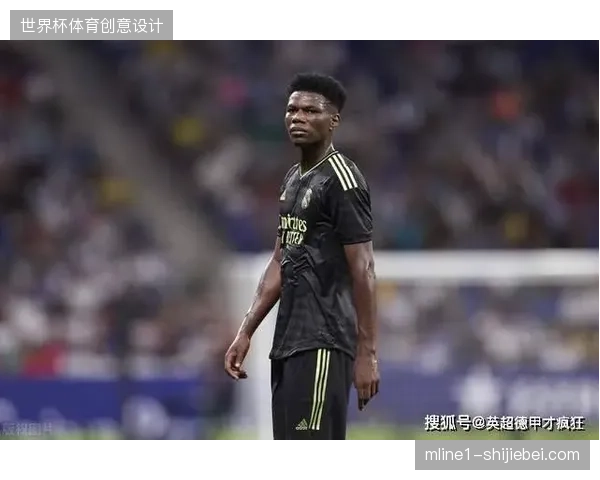 德尚在中场硬度上做出抉择，琼阿梅尼的防守覆盖成关键